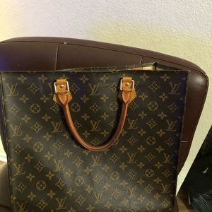 Classic Louis Vuitton sac plat purse